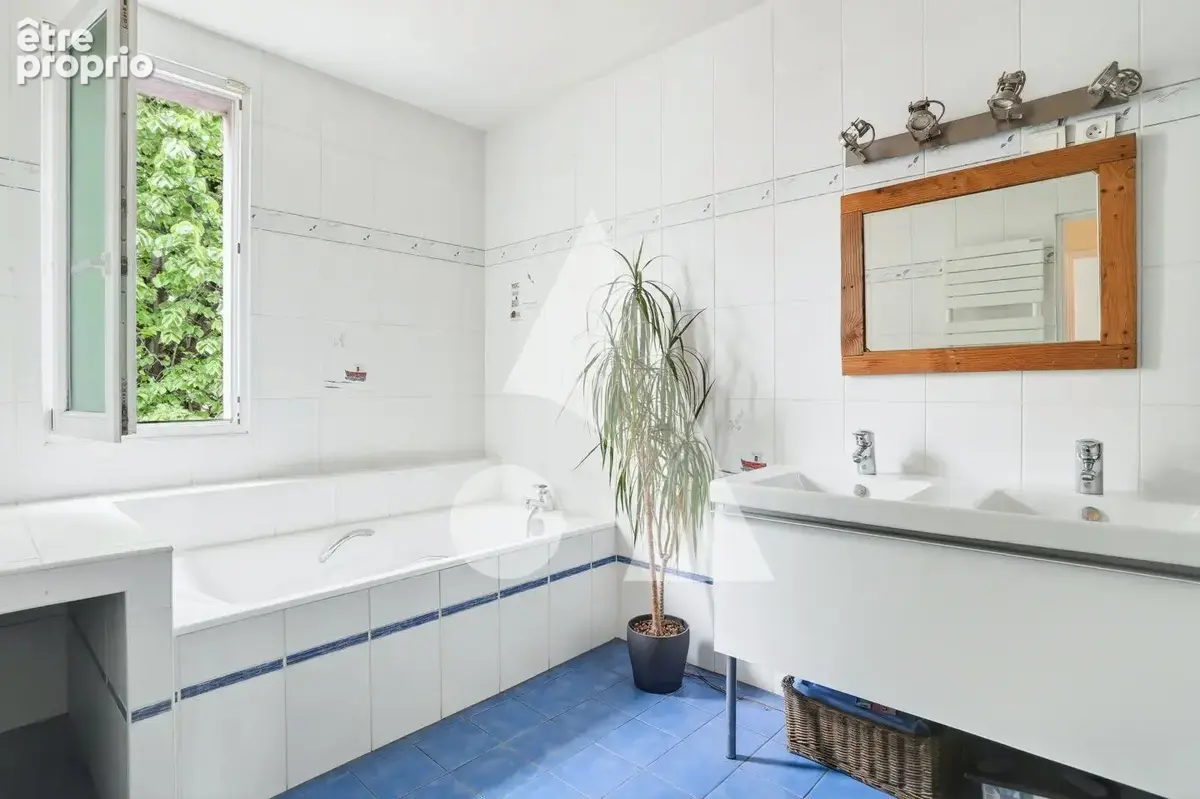 Maison St Ouen 7 pièce(s) 220 m2 - photo 10