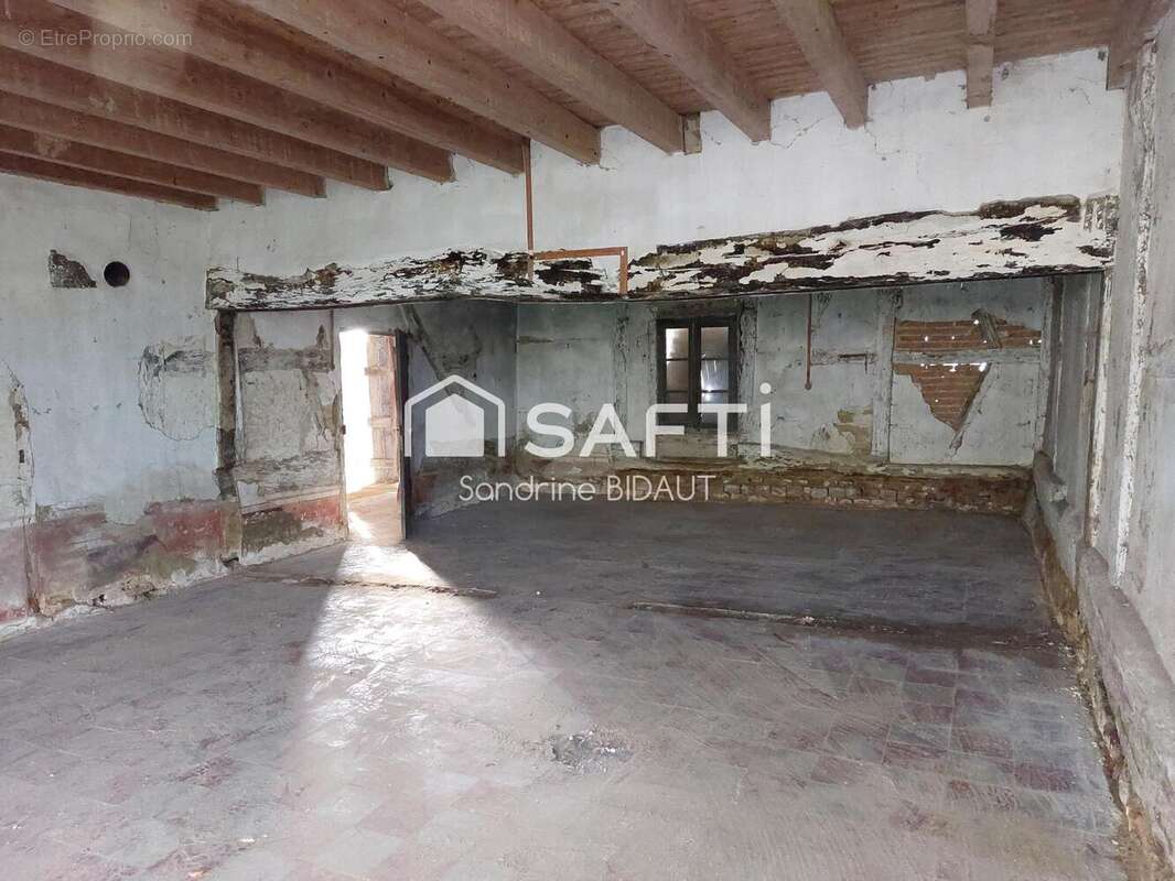 Photo 2 - Maison à ROMENAY