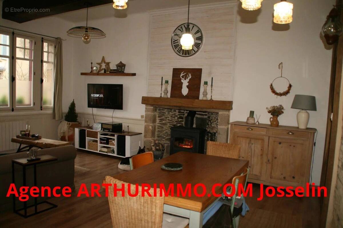 Maison à JOSSELIN