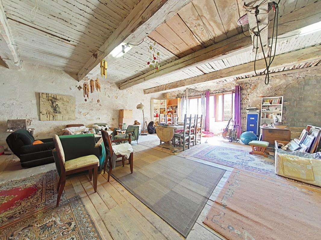 Maison à BIZE-MINERVOIS