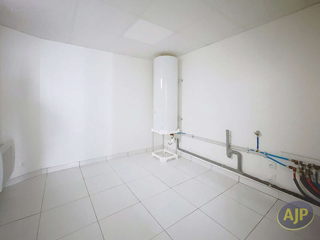 Maison à SAINT-VINCENT-SUR-OUST