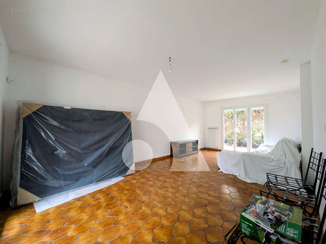 Maison à LA FRETTE-SUR-SEINE