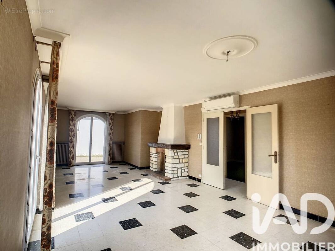 Photo 1 - Maison à SAINTE-SOULLE