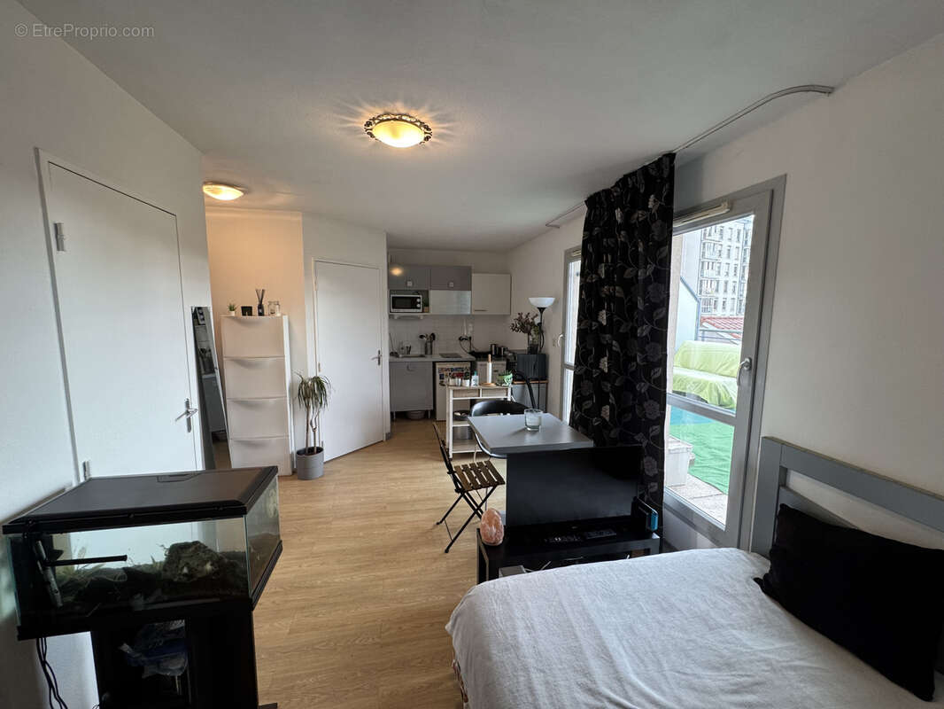 Appartement à LYON-8E