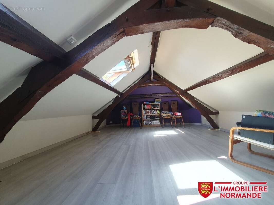 Village 5 minutes de Louviers, maison briques - photo 7