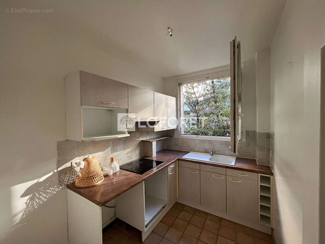 Appartement à PARIS-12E