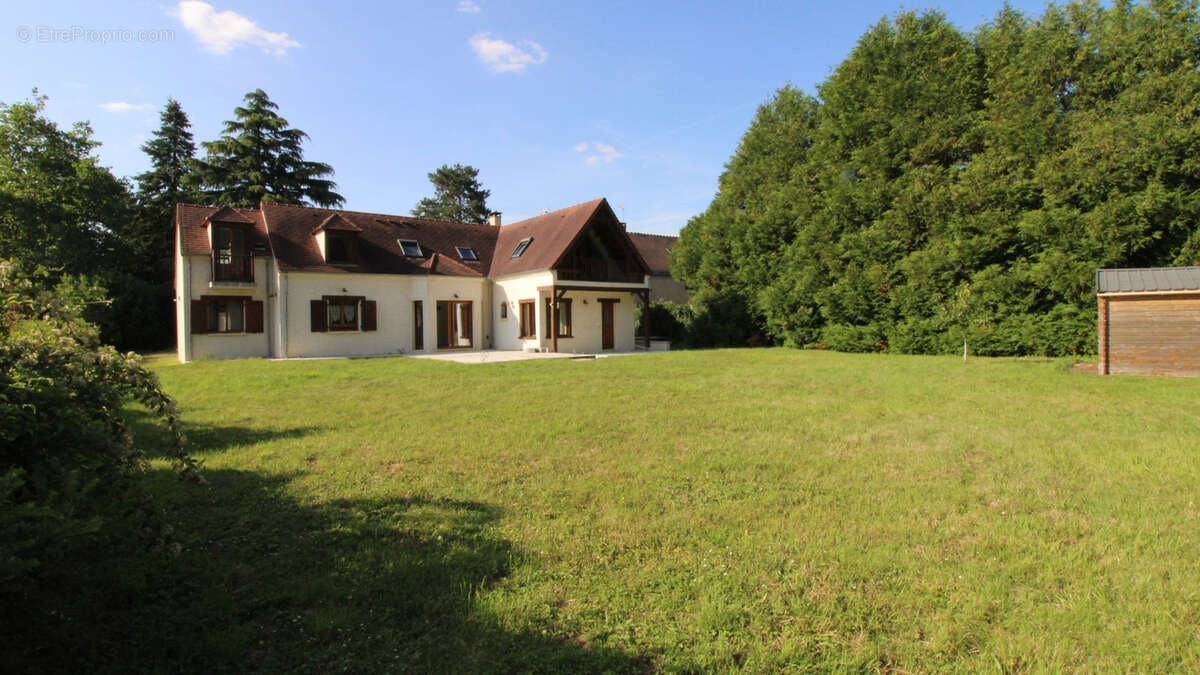 Maison à LA CHAPELLE-FORAINVILLIERS
