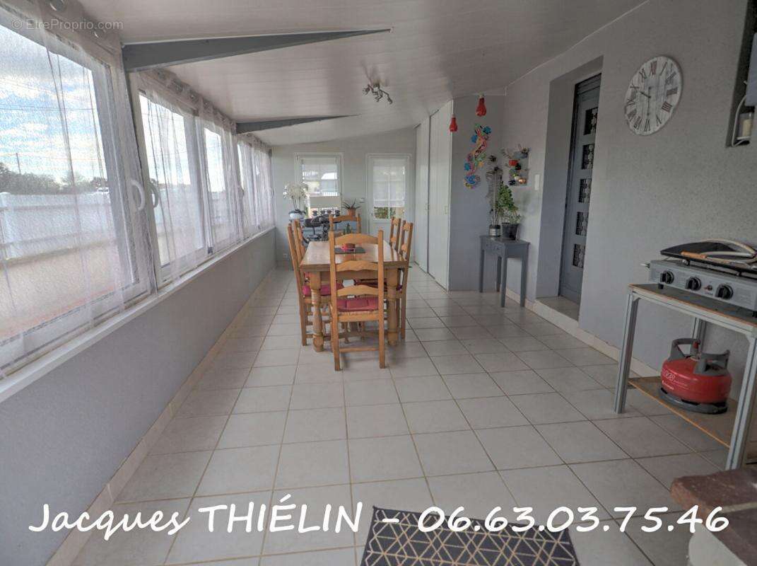 Maison à LONGUE-JUMELLES