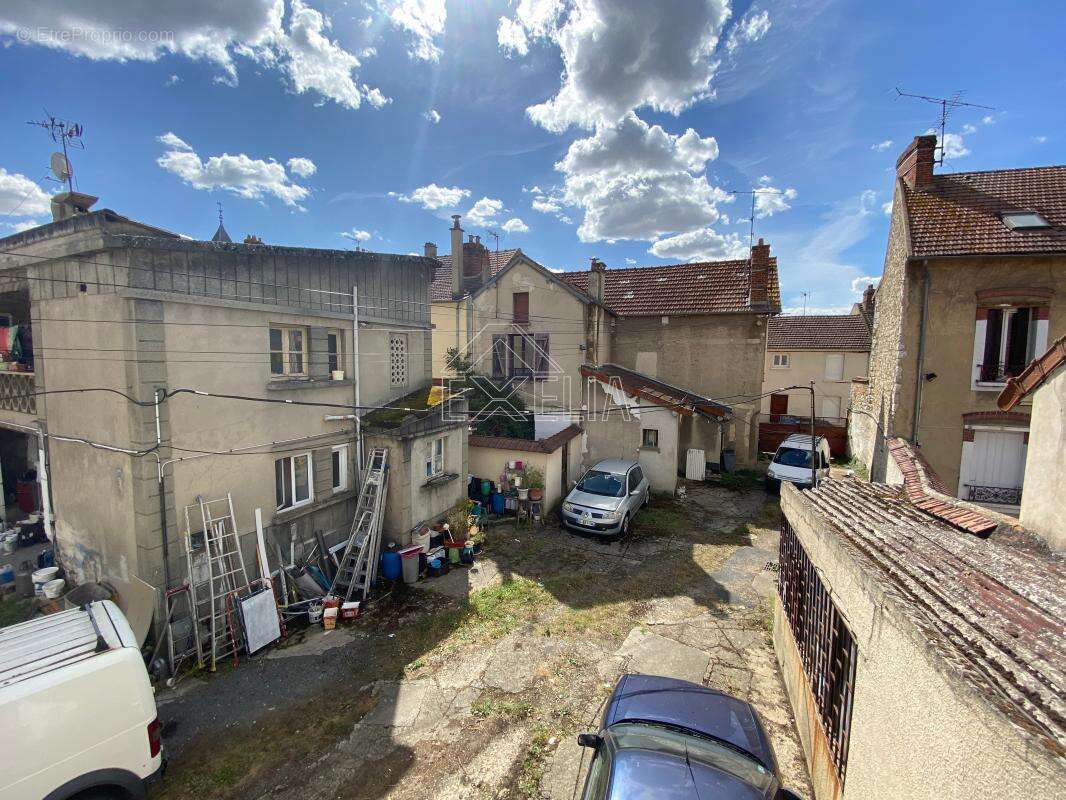 Maison à BONNIERES-SUR-SEINE