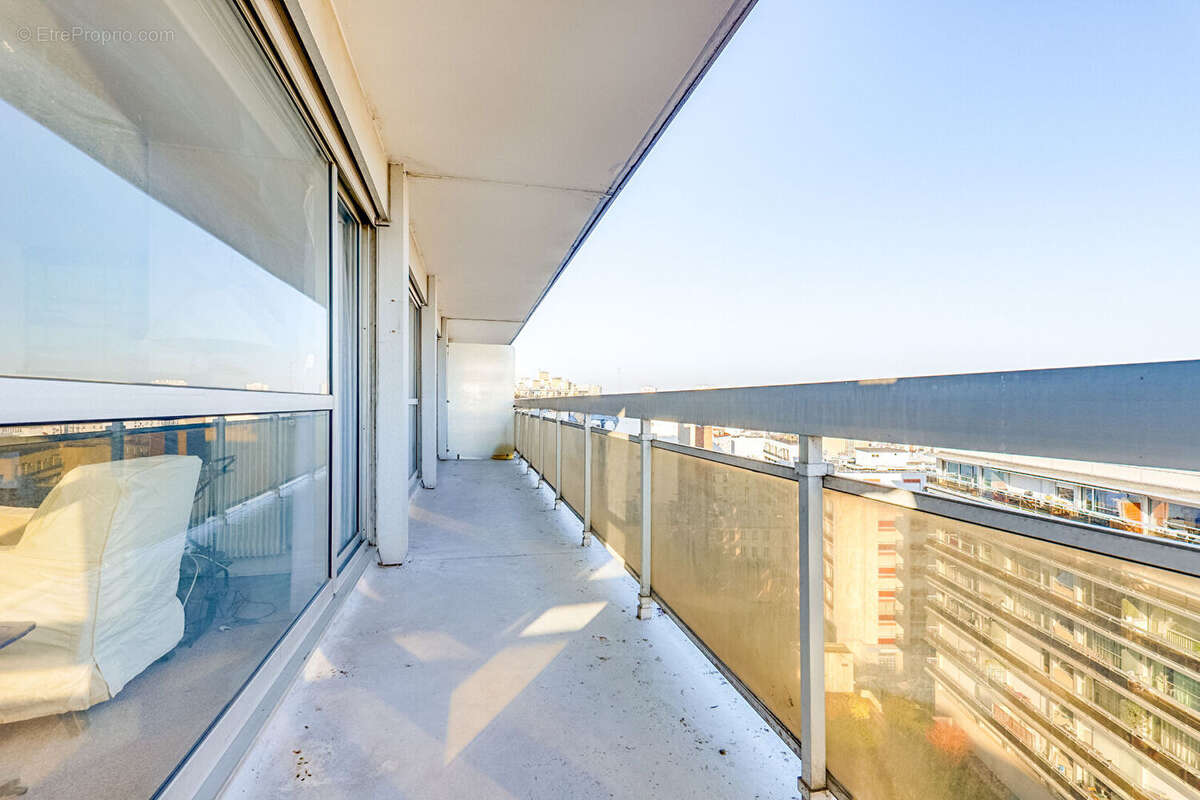 Appartement à PARIS-14E