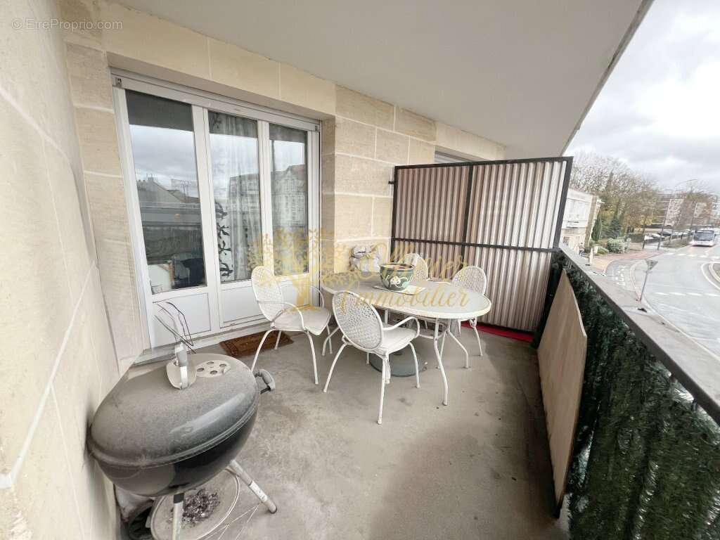 Appartement à PONTAULT-COMBAULT