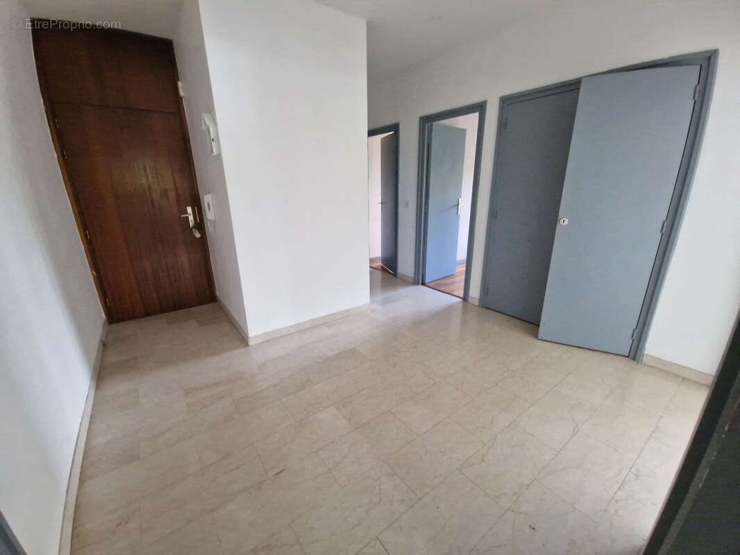 Appartement à FERNEY-VOLTAIRE