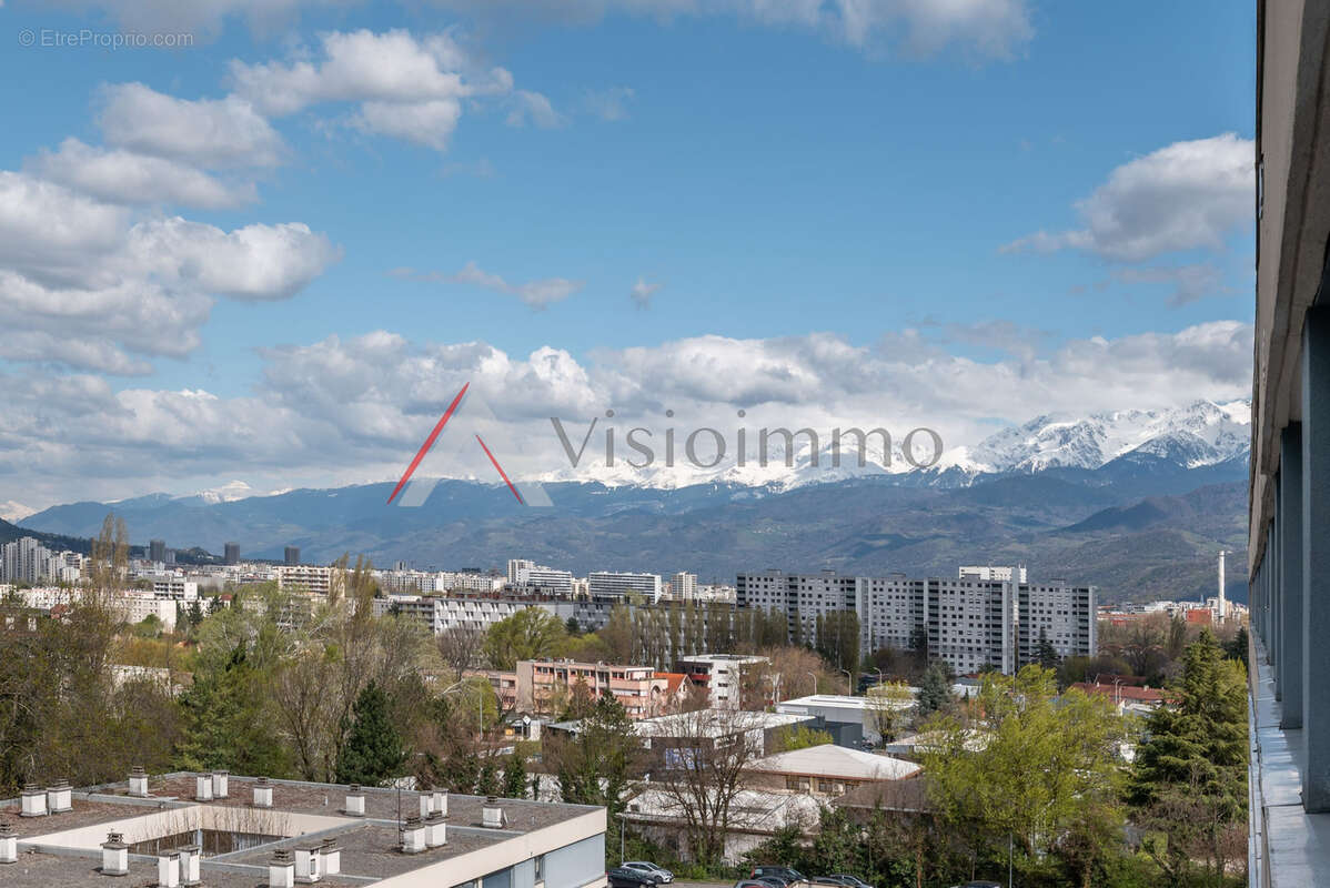 Appartement à SEYSSINET-PARISET