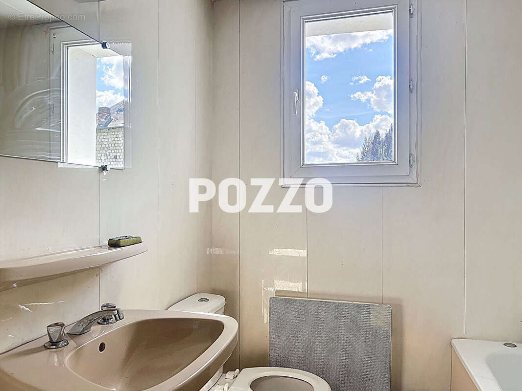 A VENDRE - Barenton - Maison 81.60 m² - Terrain - Garage - photo 9