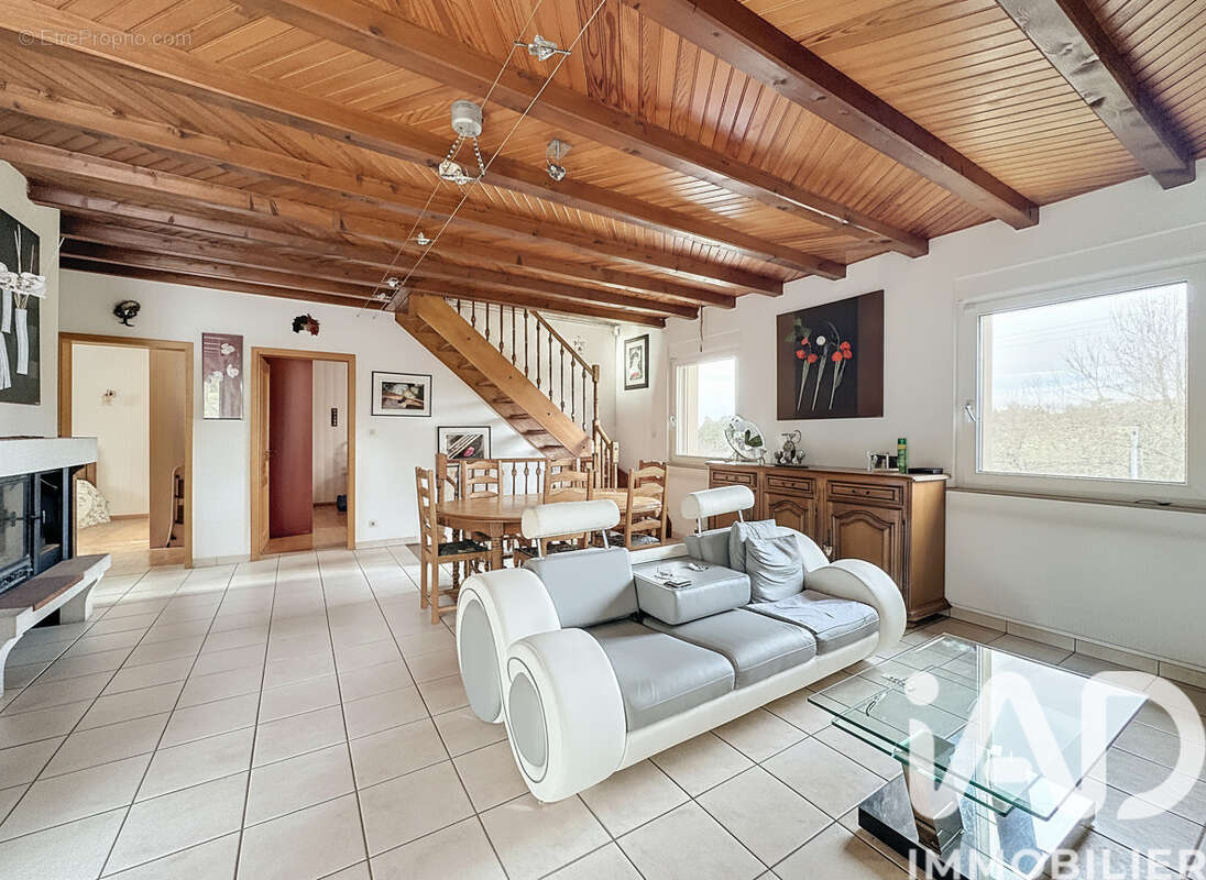 Photo 3 - Maison à ALBARET-LE-COMTAL