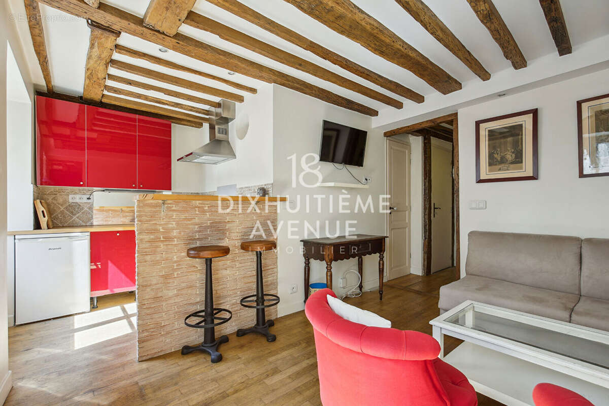 Appartement à PARIS-18E