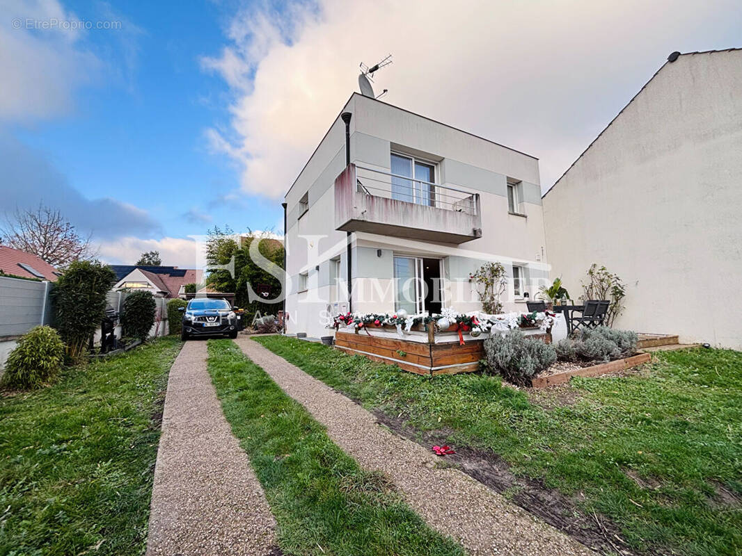 Maison à SAINT-LEU-LA-FORET