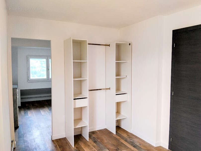 Appartement T3 Valserhône - photo 10
