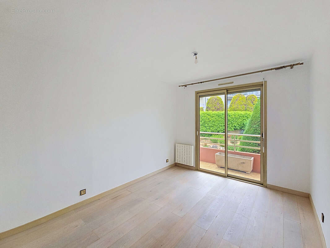 Appartement à VENCE