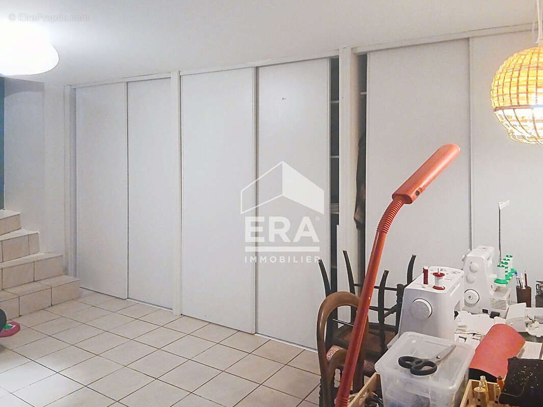 Maison idividuelle 169 M2,et sa grande piscine,terrain 1175 M2 - photo 8