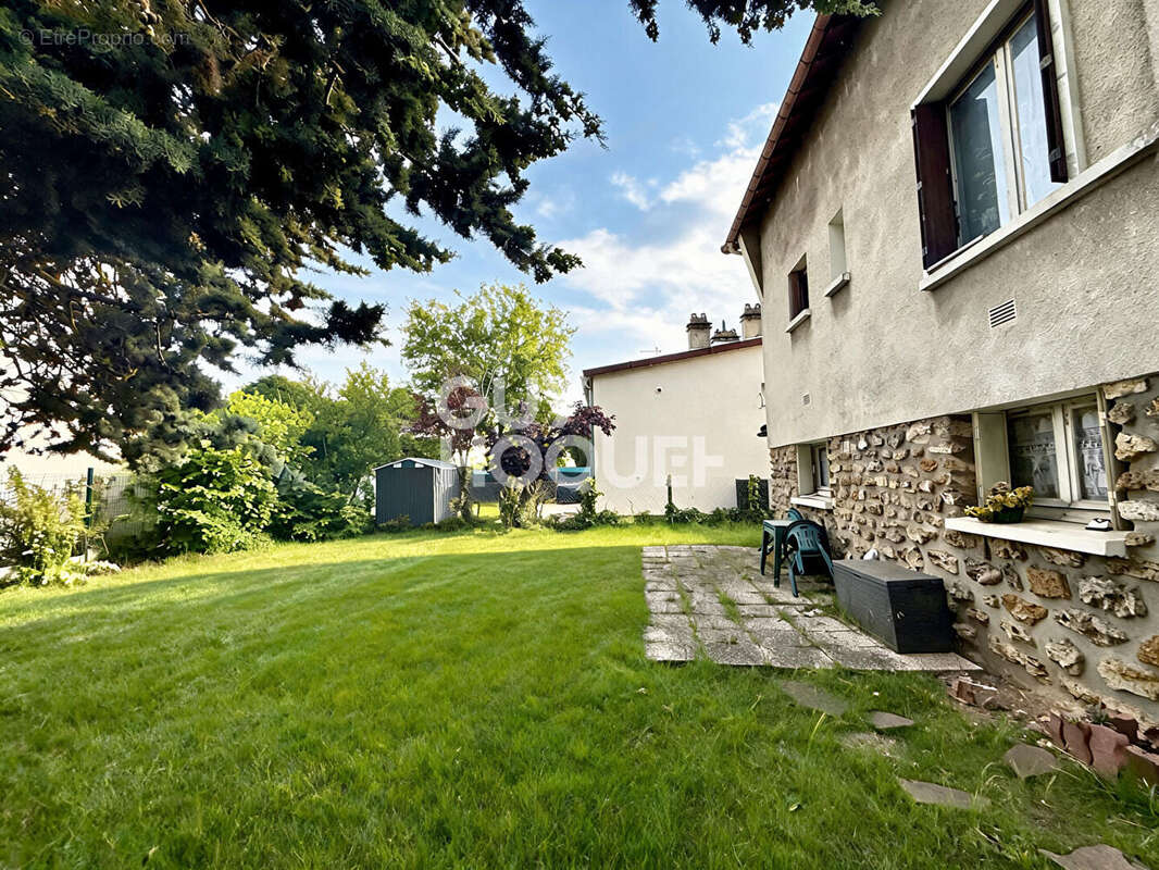 Maison à AUBERGENVILLE