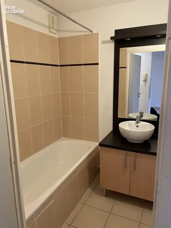Résidence sécurisée T2 à vendre libre de toute occupation à BLAYE! - photo 10