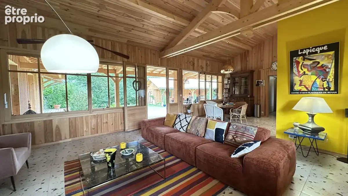 Ensemble immobilier dont villa ossature bois de type t4 de 165  +  dependance de 120 m2 - photo 11