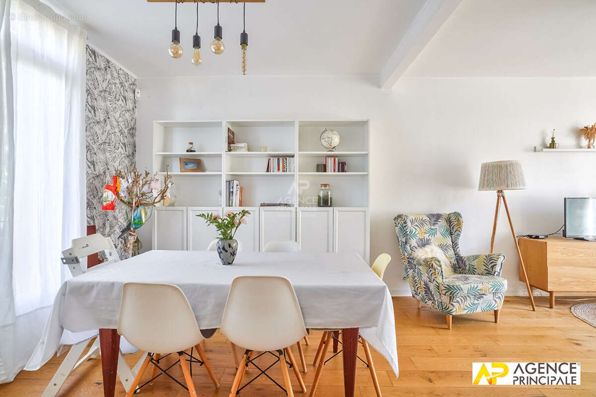 Maison à MAISONS-LAFFITTE