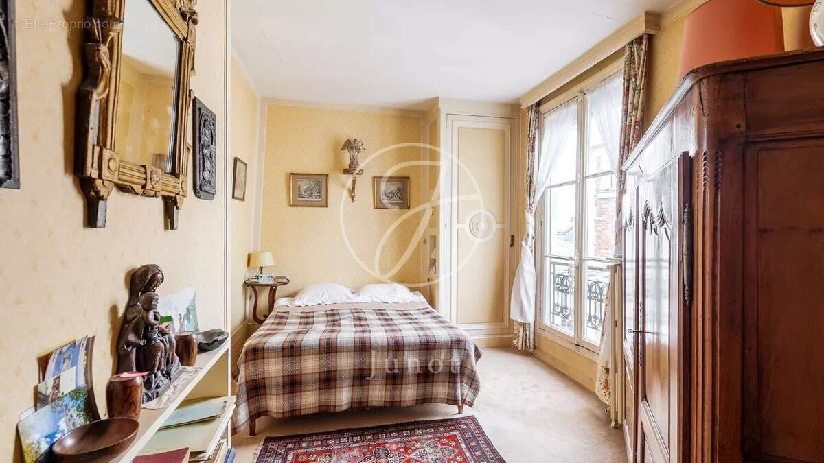 Appartement à PARIS-6E