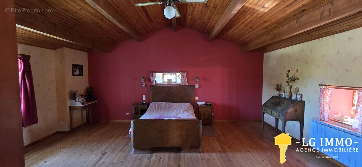 Maison charentaise 206 m2, 5 chambres, grandes dépendances, jardin - photo 20
