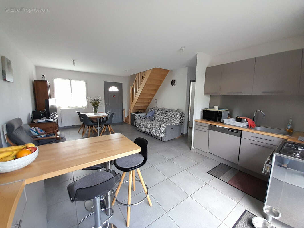 Maison à BEVILLE-LE-COMTE