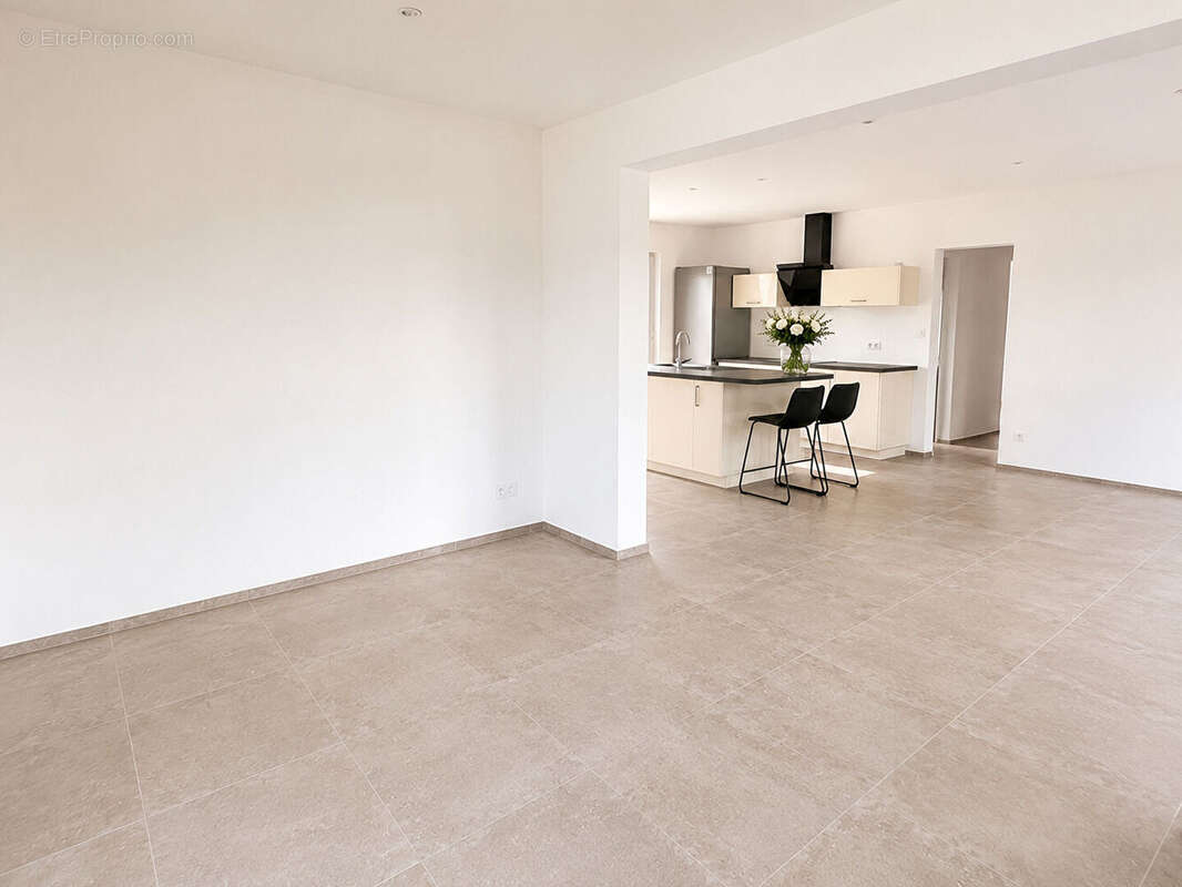 Maison Eysines 5 pièce(s) 88 m2 - photo 4