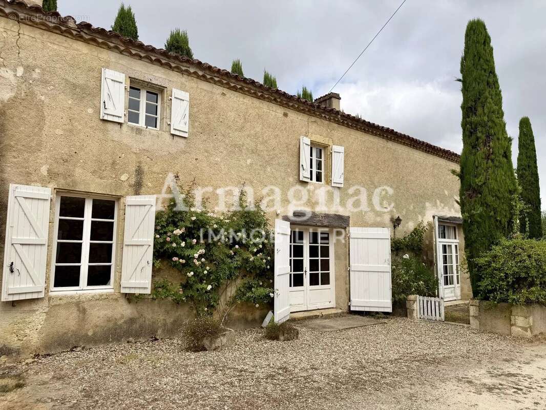 Maison de village en pierre avec jardin - photo 17