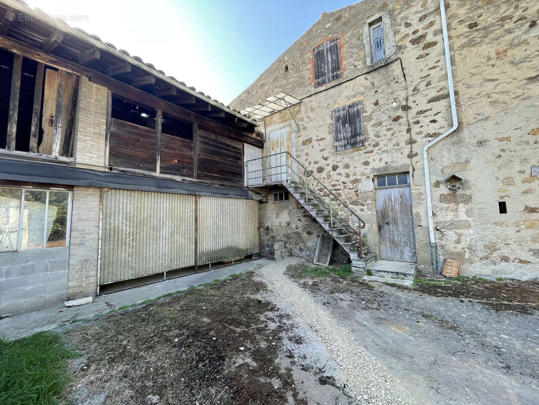 Maison à DAVEZIEUX