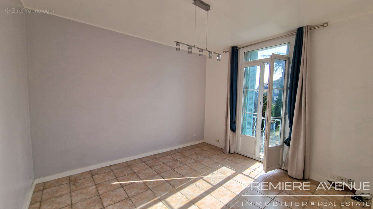 Maison à FREJUS
