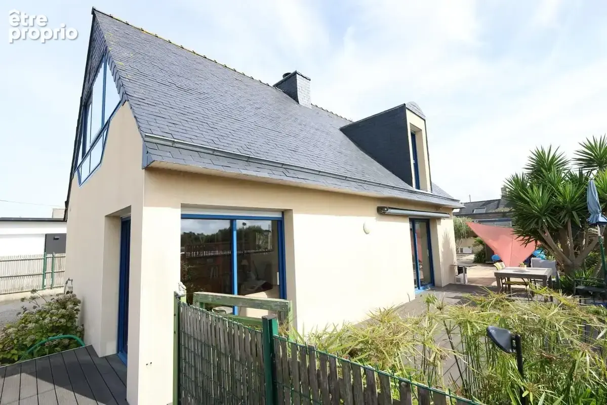 Maison 7 pièces 216 m² à vendre à Santec (29250) - photo 2