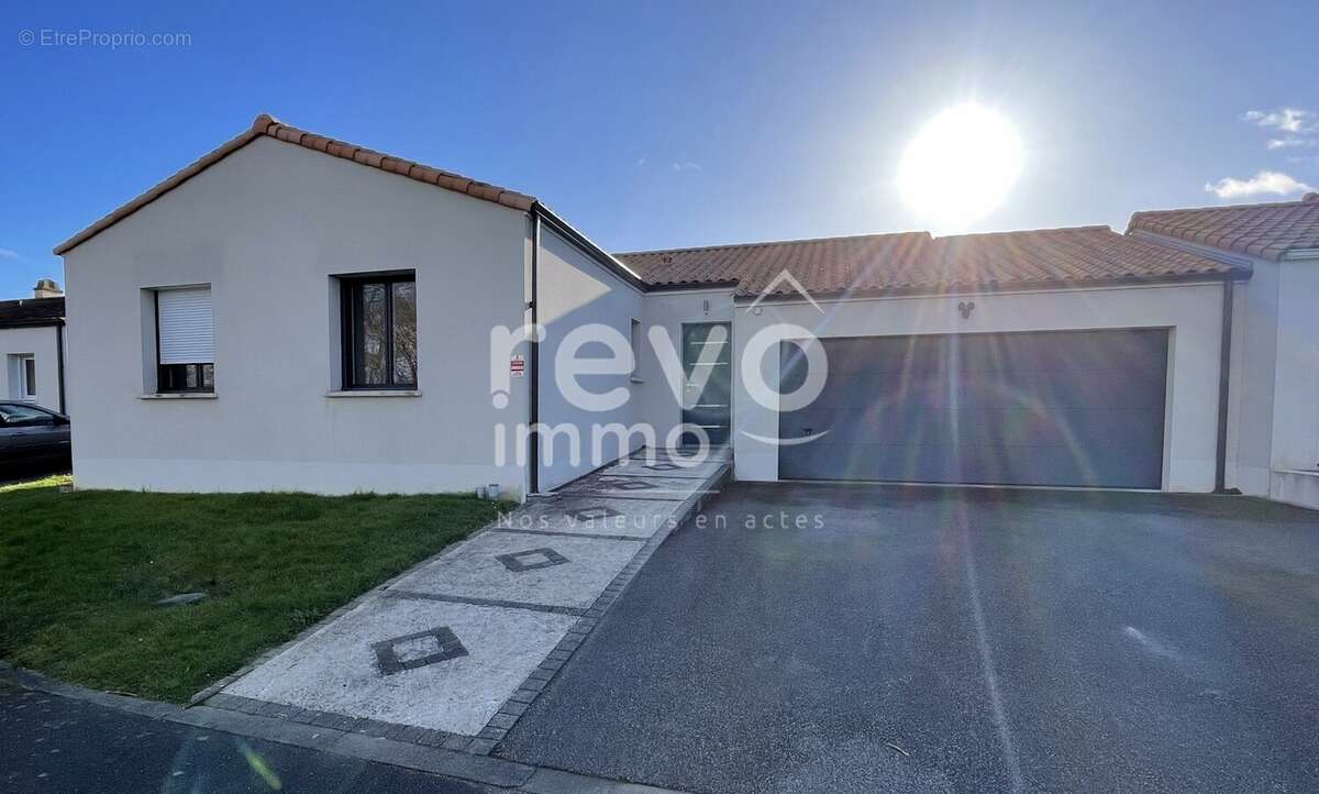 Maison à L&#039;HERBERGEMENT