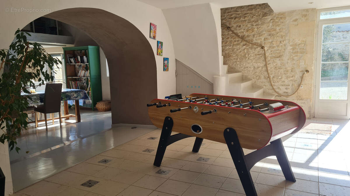 Maison à ASNIERES-SUR-NOUERE