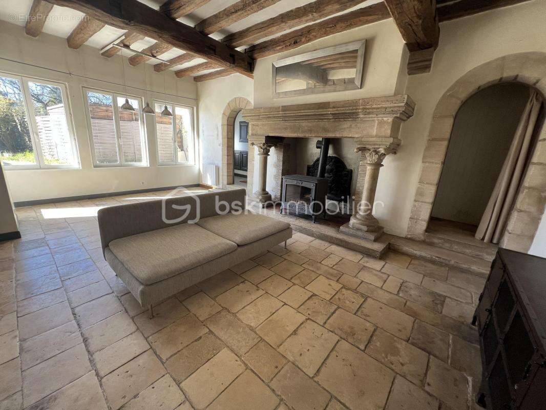 Maison à BAZAINVILLE