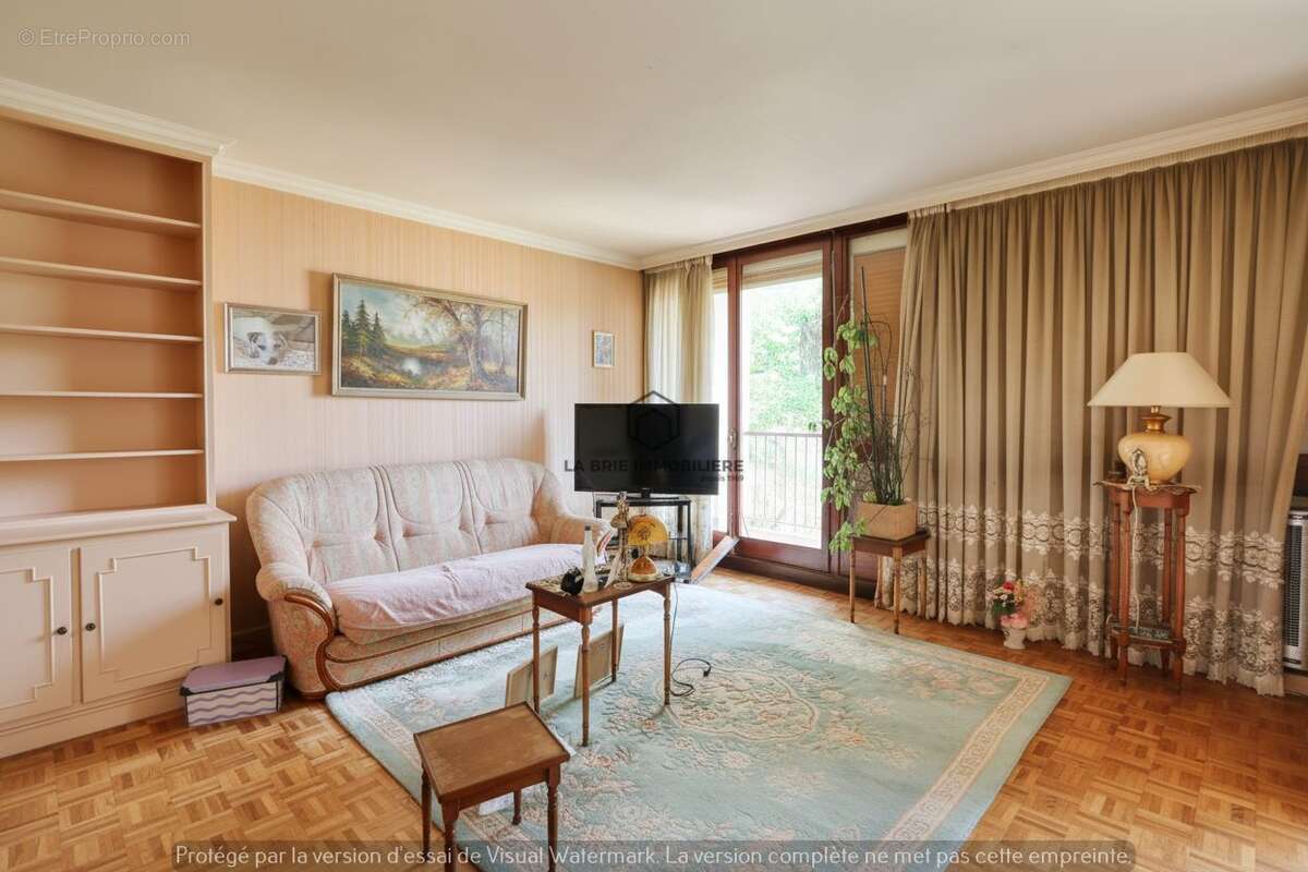 Appartement 80 m² à Villecresnes  - photo 6