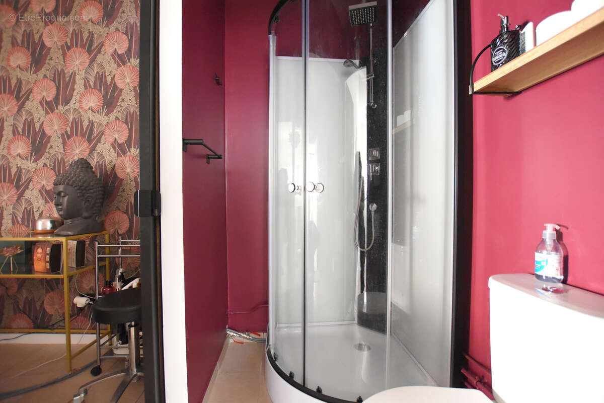 Commerce à LE PERRAY-EN-YVELINES