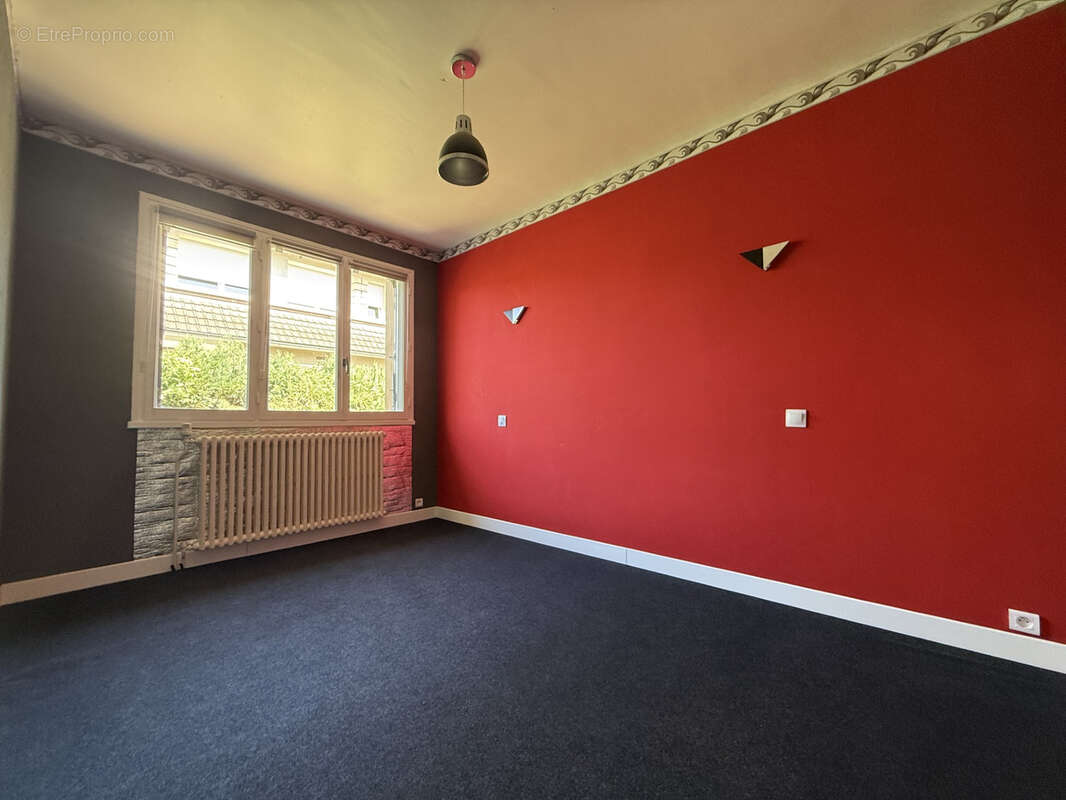 A Vernouillet - Maison de 5 chambres sur sous-sol total - photo 8