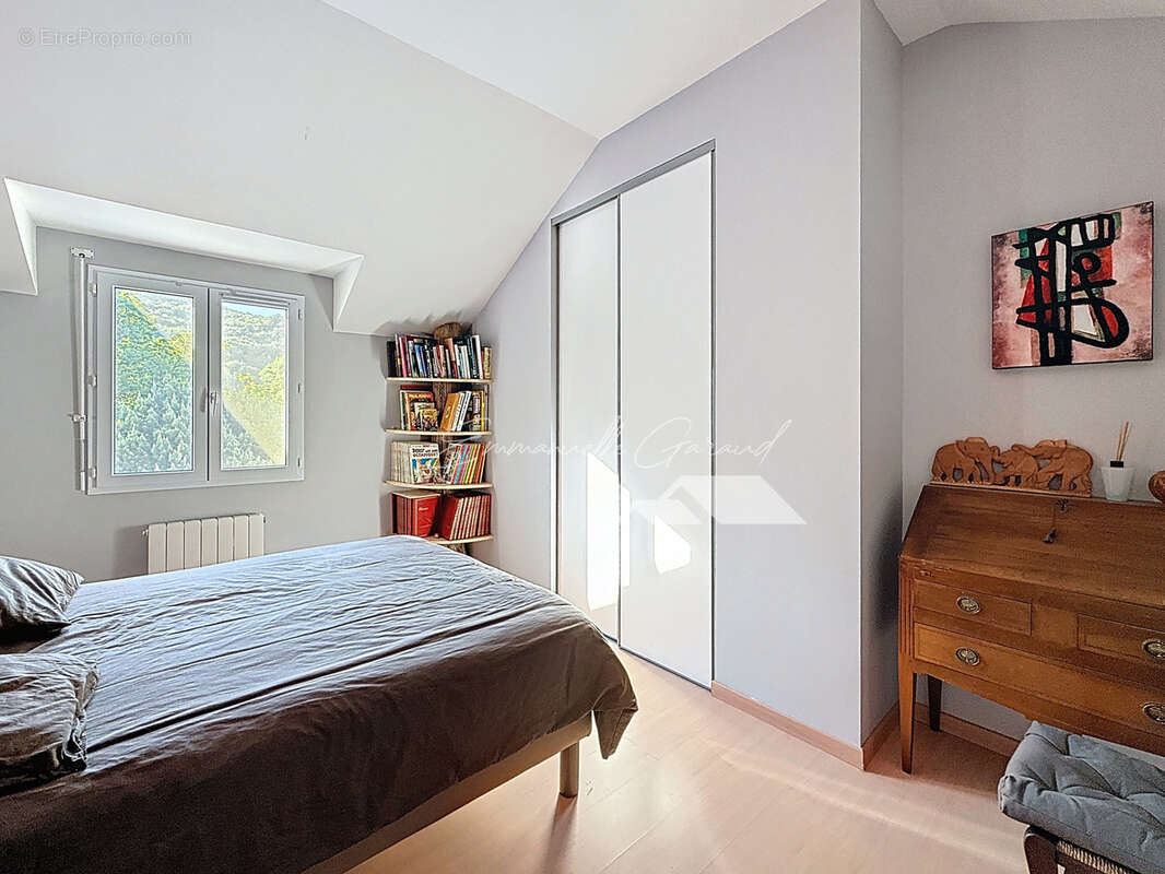 Maison à SAINT-BEAUZELY