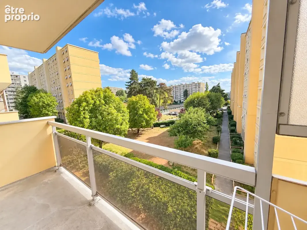 Appartement familial 4 pièces   81,73 m2   Grand balcon plein Sud   Parking   Cave - photo 2