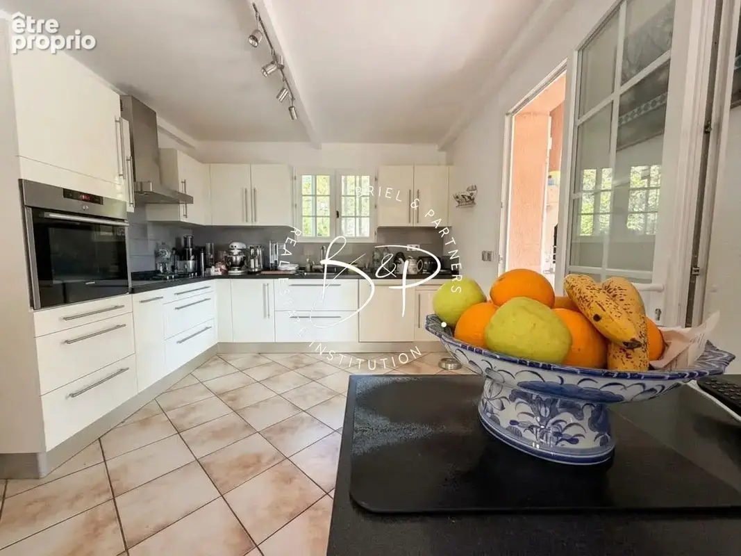 Propriété de plain pied en position dominante 4 chambres - photo 9