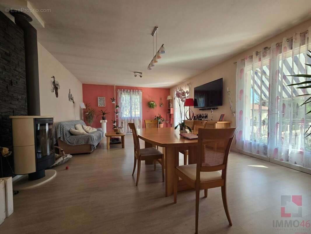 Maison à ANGLARS-JUILLAC