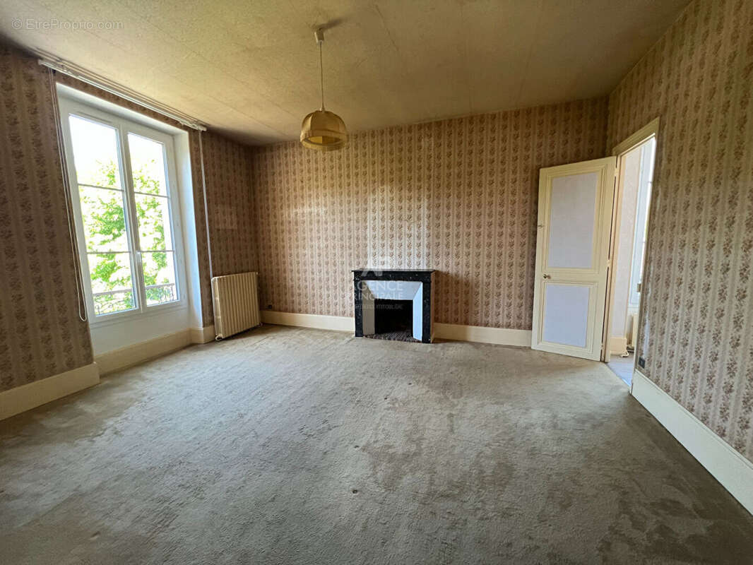 Maison à AUVERS-SUR-OISE