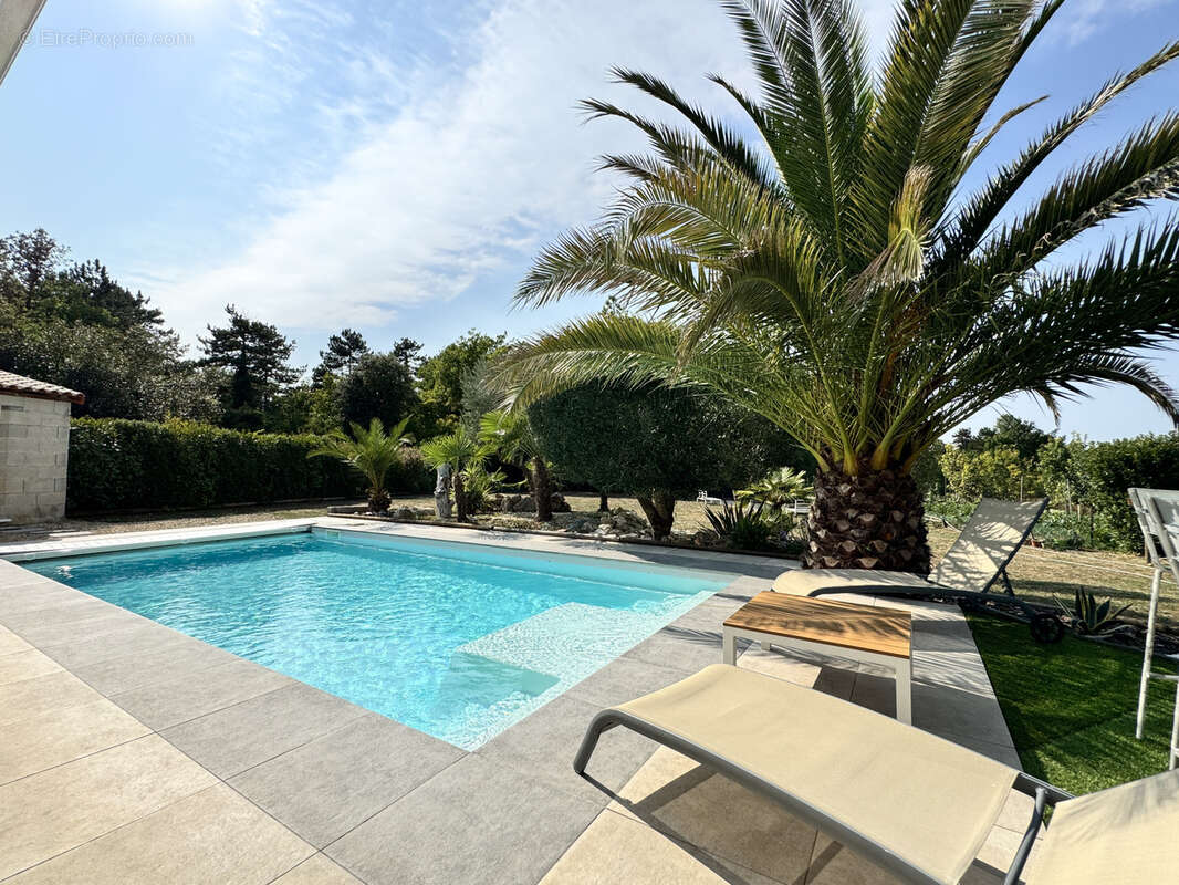 Maison à CHATEAUNEUF-SUR-CHARENTE