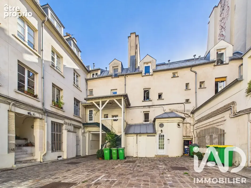 Photo 1 - Appartement à PARIS-11E