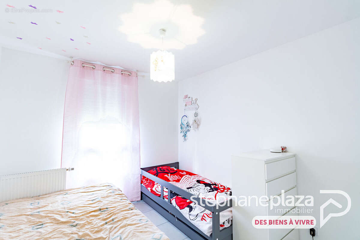 Maison à SAINT-PAUL-DE-VARAX